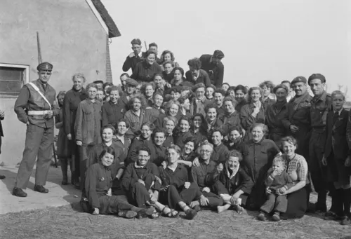 Vrouwenmars 1945 - 2020 / 21